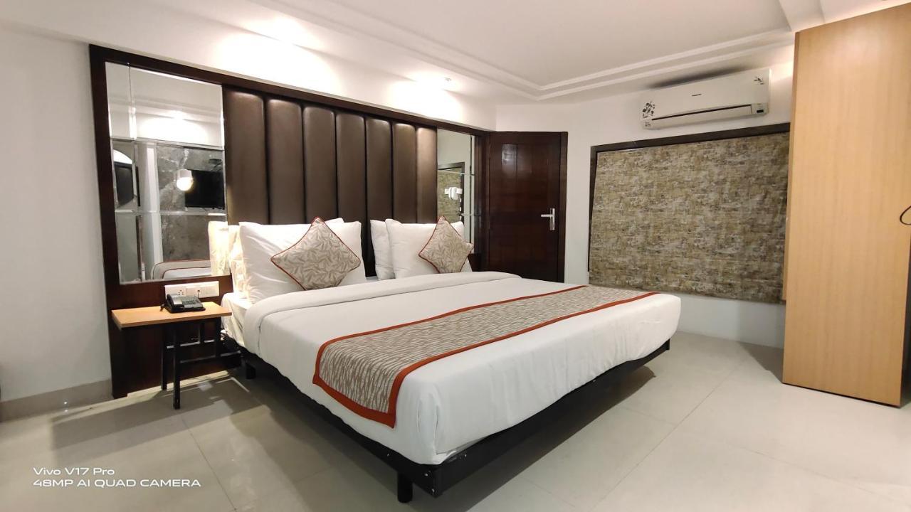 מומביי Hotel Supreme - Cuffe Parade מראה חיצוני תמונה