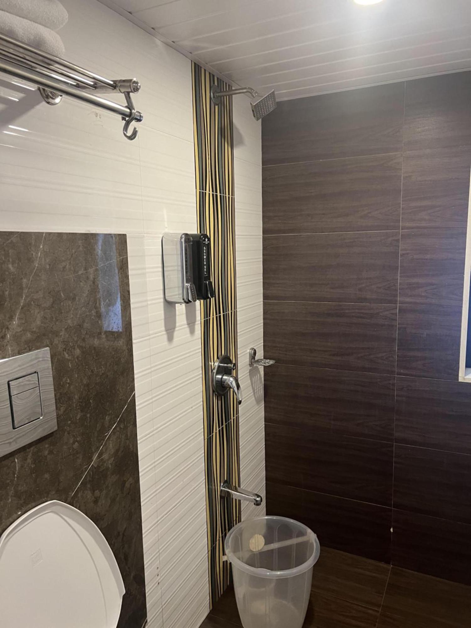 מומביי Hotel Supreme - Cuffe Parade מראה חיצוני תמונה