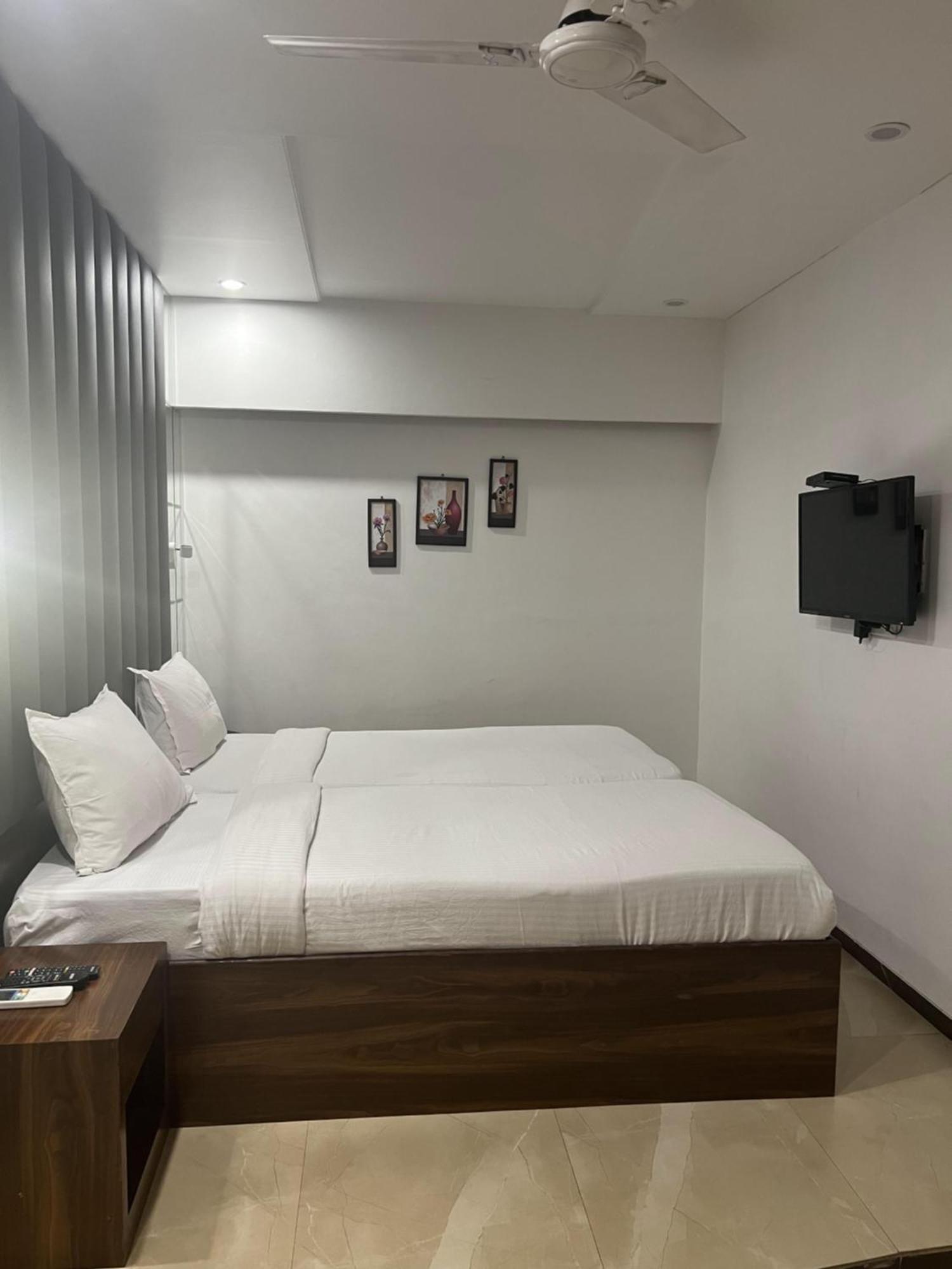 מומביי Hotel Supreme - Cuffe Parade מראה חיצוני תמונה