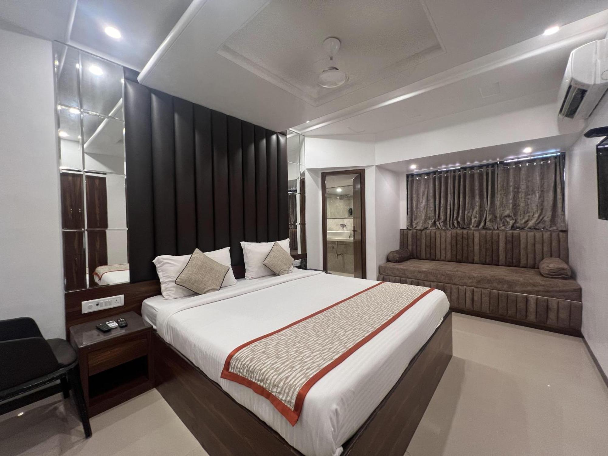 מומביי Hotel Supreme - Cuffe Parade מראה חיצוני תמונה